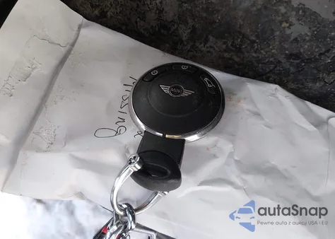 2010 Mini Cooper from USA, damaged, VIN WMWMF3C57ATZ65704